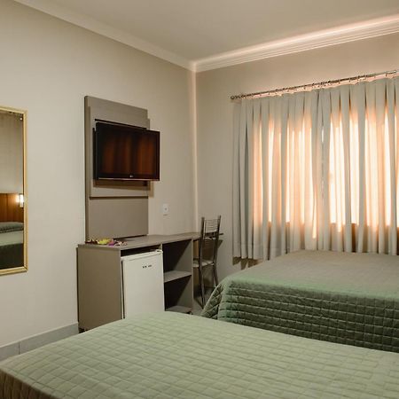 Hotel Trevo Cascavel Zewnętrze zdjęcie